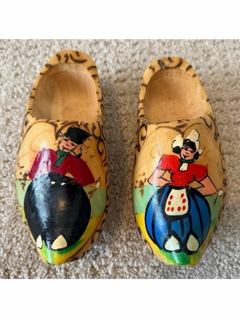 Vintage Dutch Wooden Clogs Hand Painted Holland Display Decor Klompen Dancers